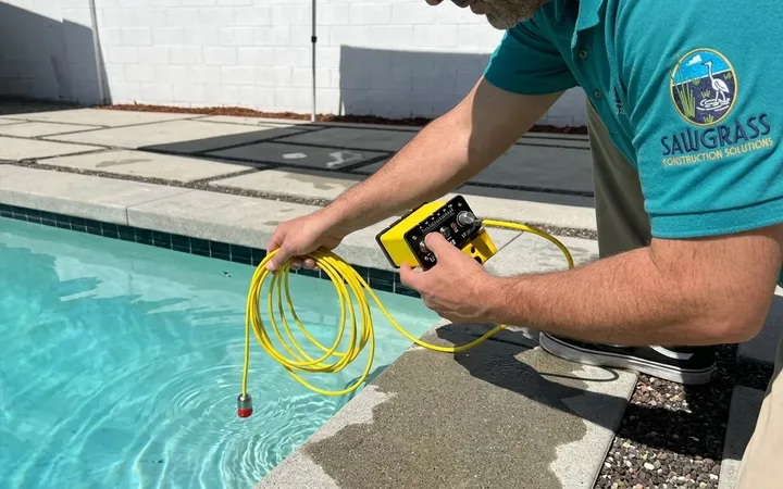 6a205fb1a786243fce12662f_6a205bd0fe12d1f4d05815b4_svc-water-leak-detection